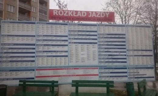Plac Defilad w Warszawie - uniwersum busów, bud i kupców wszelkiej maści. Teraz ich miejsce zajął MSN